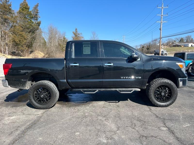Nissan Titan S Crew Cab 4WD 2018