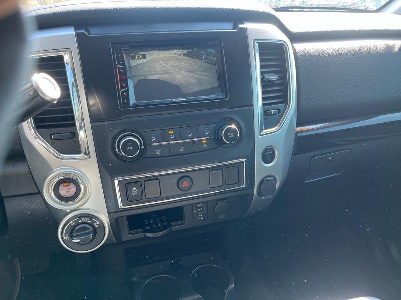 Nissan Titan S Crew Cab 4WD 2018