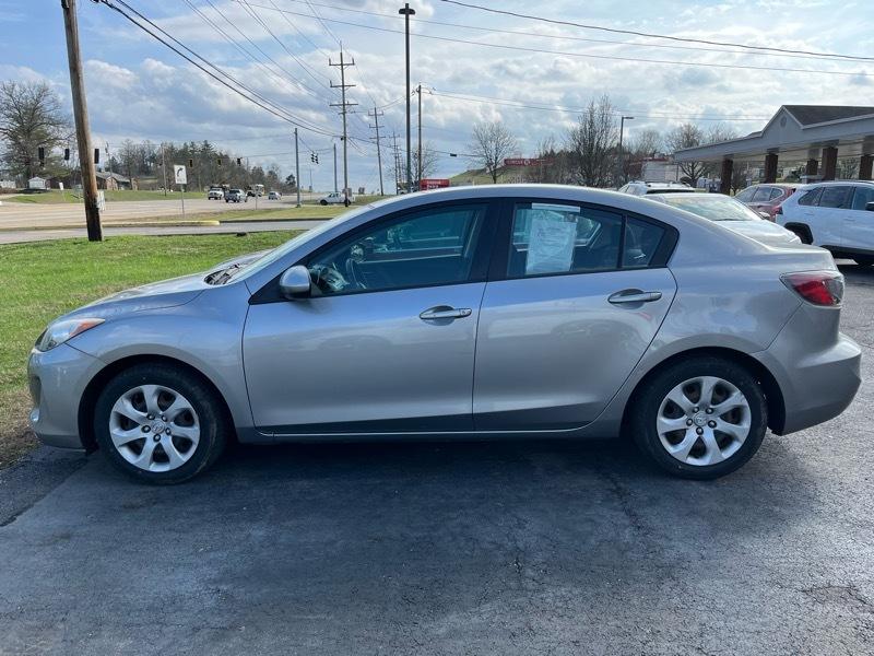 2012 Mazda MAZDA3 i Sport 4-Door