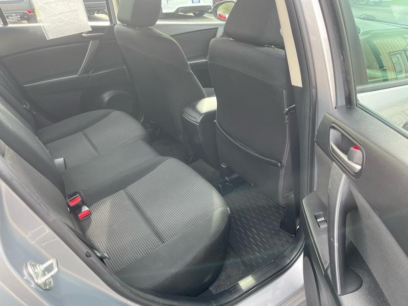 Mazda MAZDA3 i Sport 4-Door 2012