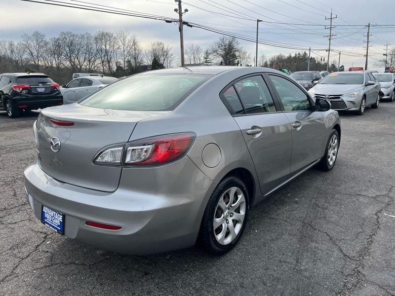 Mazda MAZDA3 i Sport 4-Door 2012