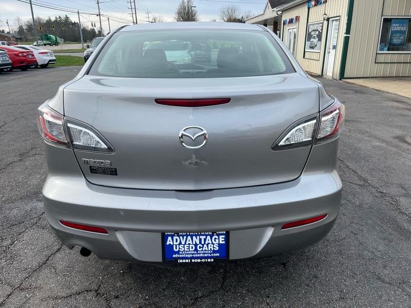 Mazda MAZDA3 i Sport 4-Door 2012