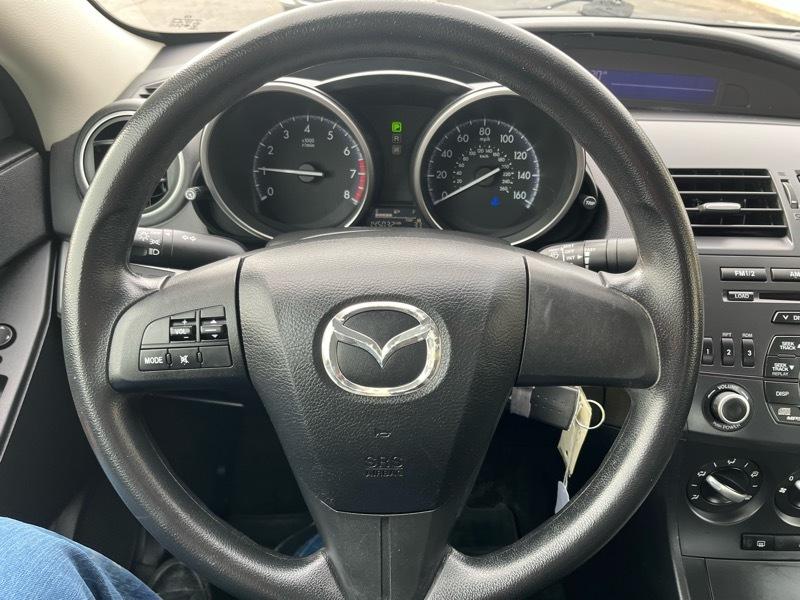 Mazda MAZDA3 i Sport 4-Door 2012