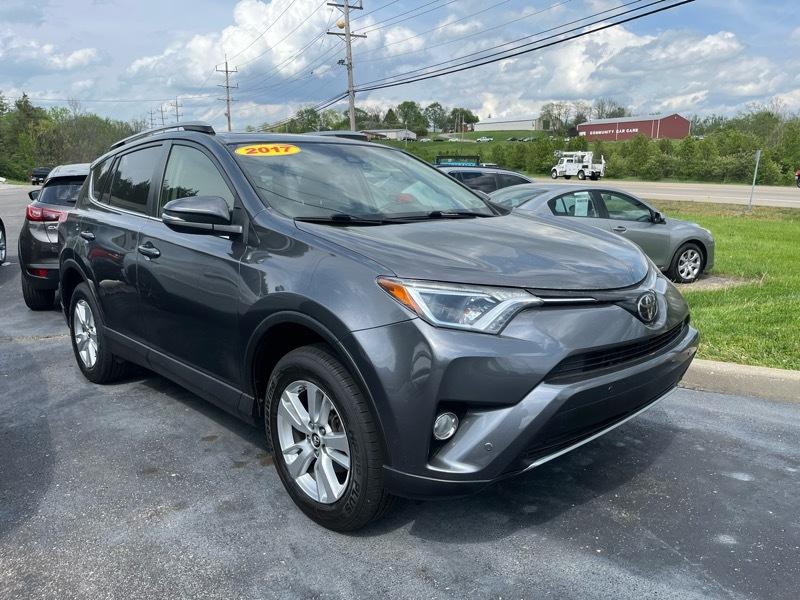 Toyota RAV4 XLE AWD 2017