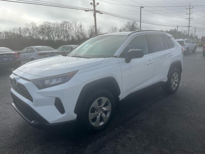 Toyota RAV4 LE AWD 2019