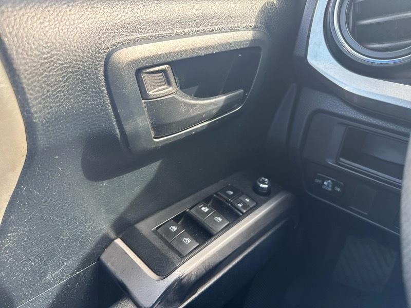 Toyota Tacoma SR5 Double Cab Long Bed V6 6AT 4WD 2016