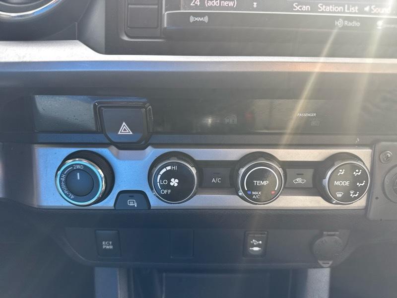 Toyota Tacoma SR5 Double Cab Long Bed V6 6AT 4WD 2016