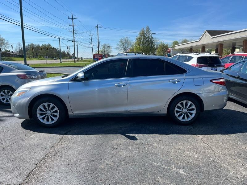 2016 Toyota Camry LE 6-Spd AT