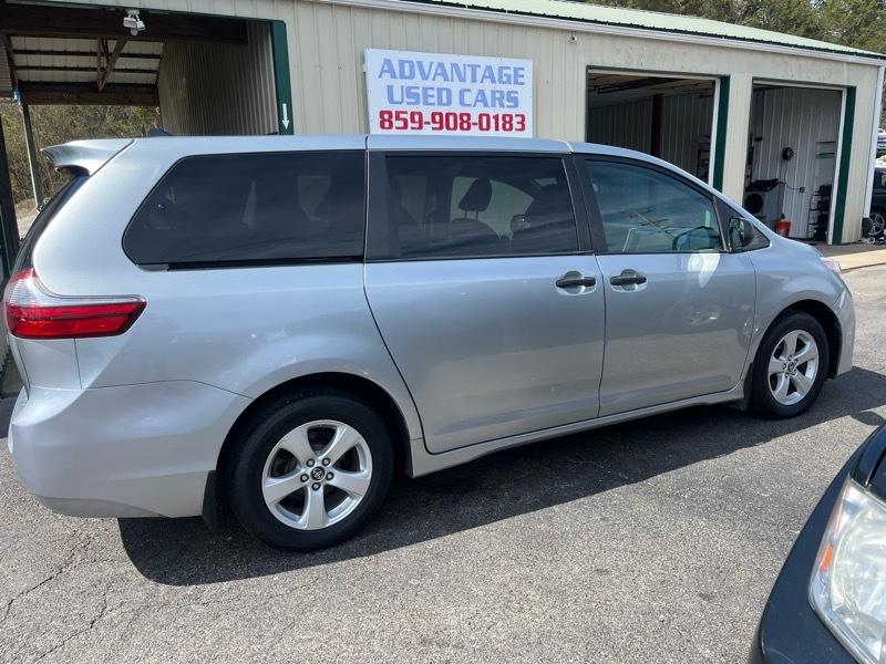 Toyota Sienna L 7-Passenger 2020