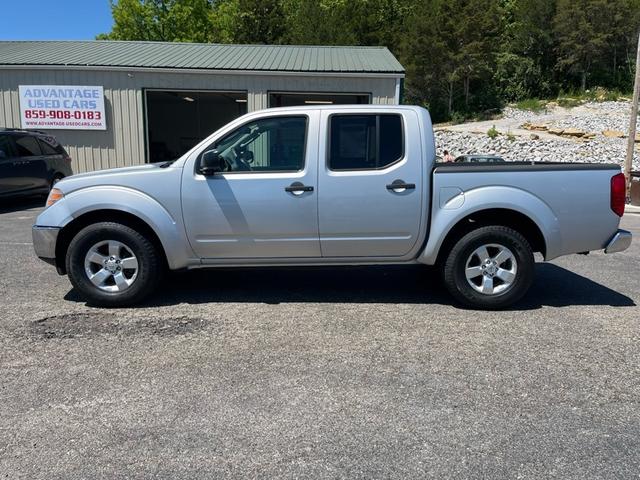 2011 Nissan Frontier SV Crew Cab