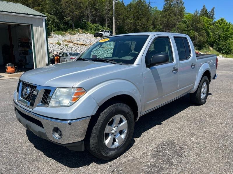 Nissan Frontier SV Crew Cab 2WD 2011