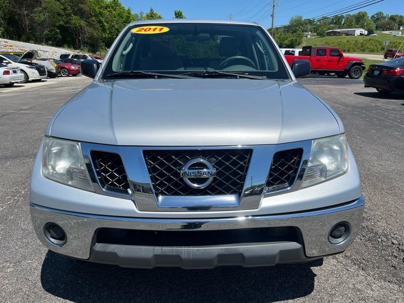 Nissan Frontier SV Crew Cab 2WD 2011
