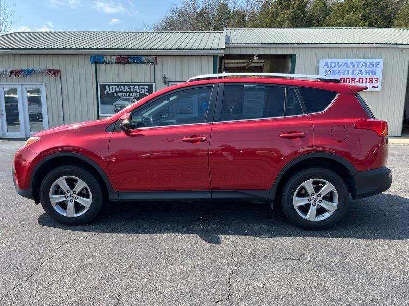 Toyota RAV4 XLE FWD 2015