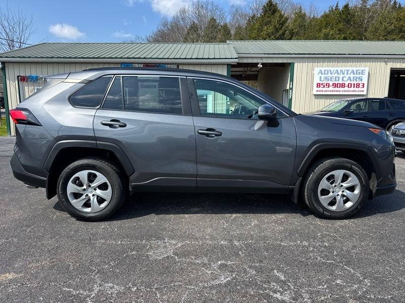 2021 Toyota RAV4 LE AWD