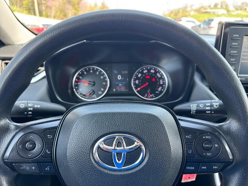 Toyota RAV4 LE AWD 2021