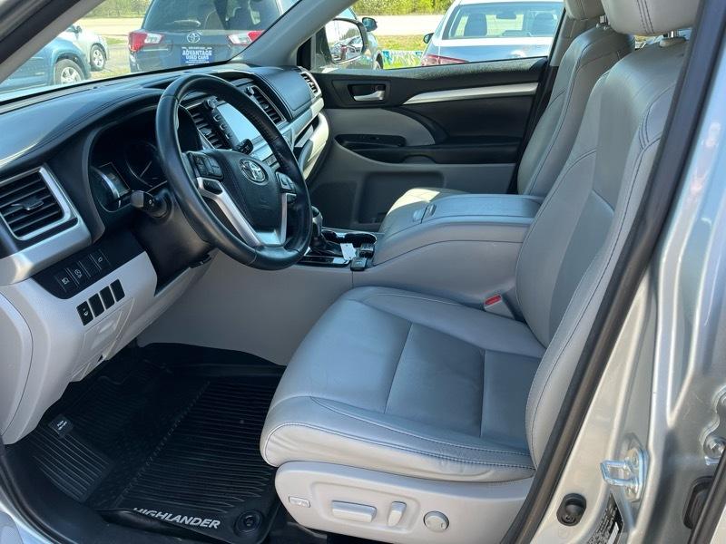 Toyota Highlander XLE AWD V6 2018