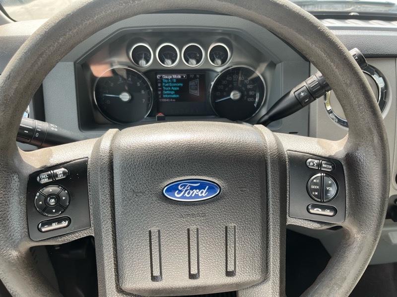 Ford F-250 SD XLT Crew Cab Short Bed 4WD 2015