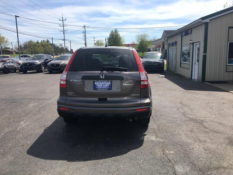 Honda CR-V SE 4WD 5-Speed AT 2011