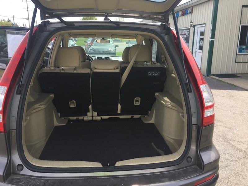 Honda CR-V SE 4WD 5-Speed AT 2011