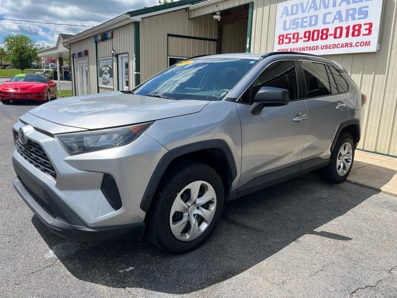 Toyota RAV4 LE 2019