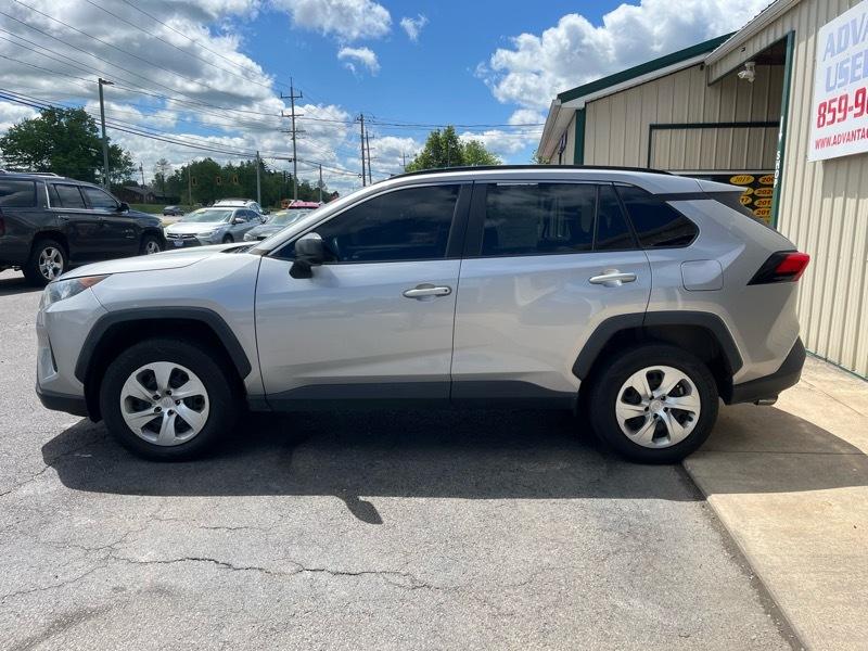 Toyota RAV4 LE 2019