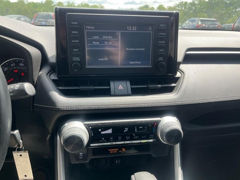 Toyota RAV4 LE 2019