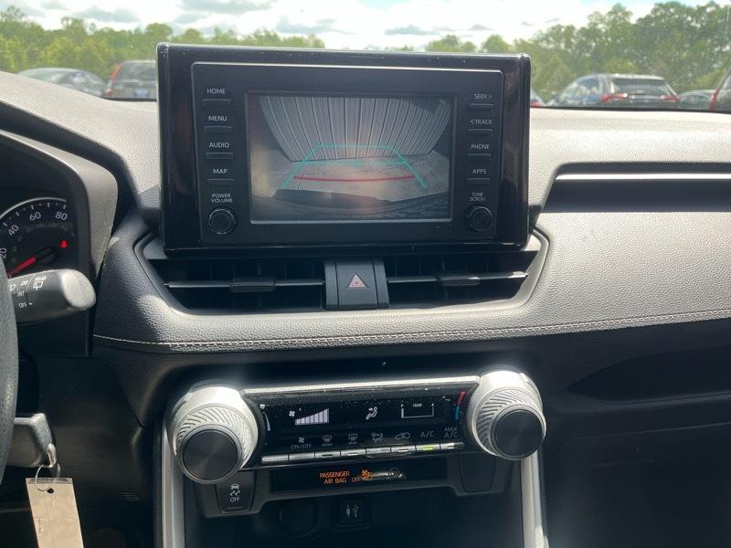 Toyota RAV4 LE 2019