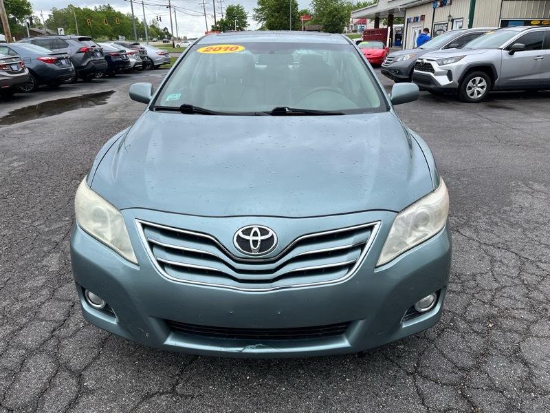 Toyota Camry  2010