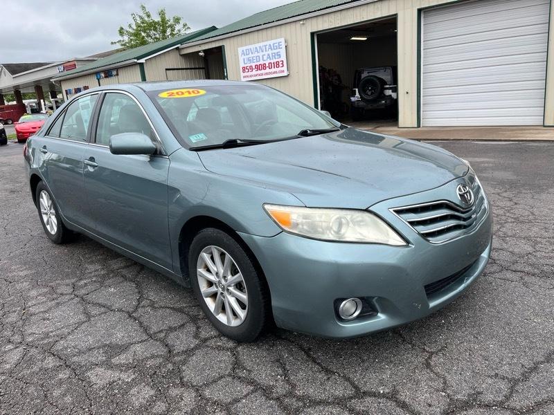 Toyota Camry  2010