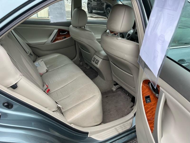 Toyota Camry  2010