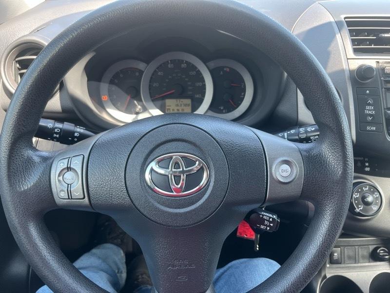 Toyota RAV4 Sport I4 4WD 2011