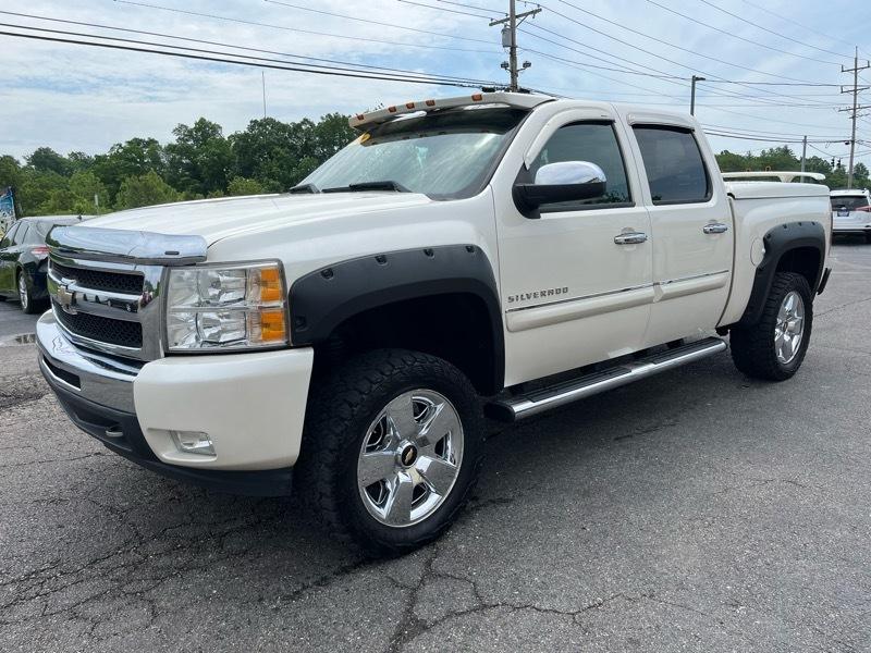 Chevrolet Silverado 1500 LTZ Crew Cab 4WD 2011