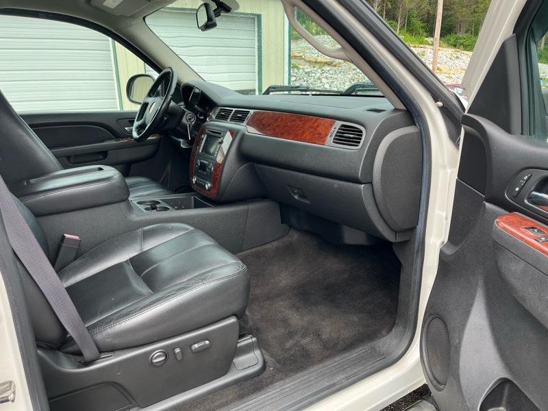 Chevrolet Silverado 1500 LTZ Crew Cab 4WD 2011