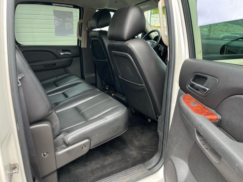 Chevrolet Silverado 1500 LTZ Crew Cab 4WD 2011