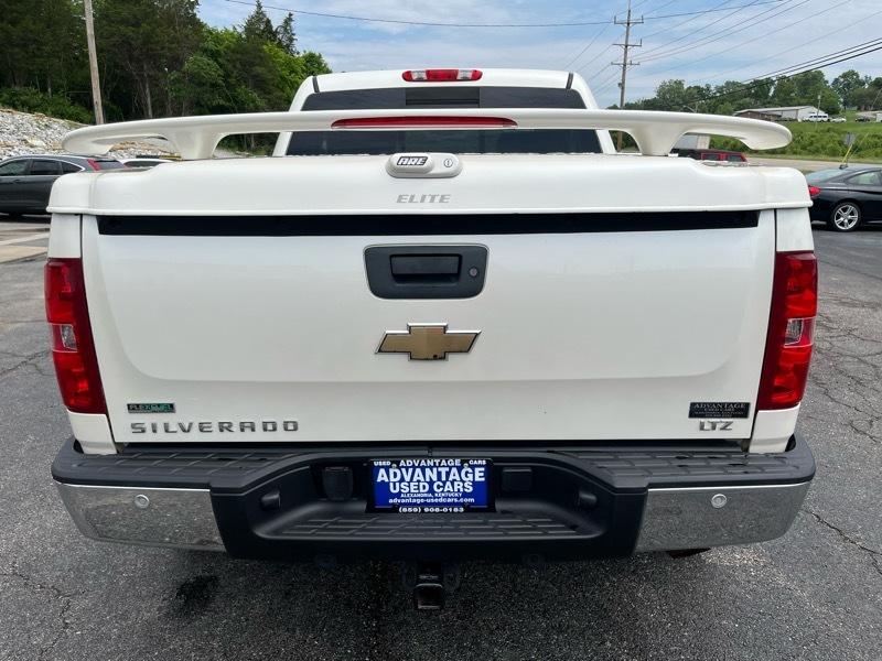 Chevrolet Silverado 1500 LTZ Crew Cab 4WD 2011