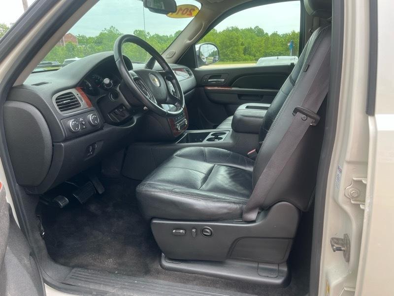 Chevrolet Silverado 1500 LTZ Crew Cab 4WD 2011