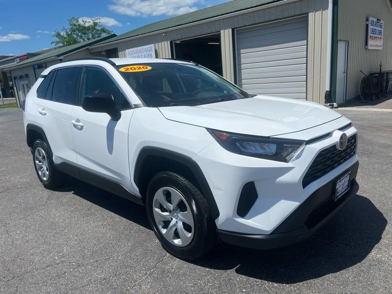 Toyota RAV4 LE AWD 2020