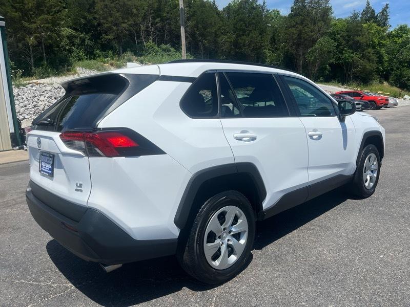 Toyota RAV4 LE AWD 2020