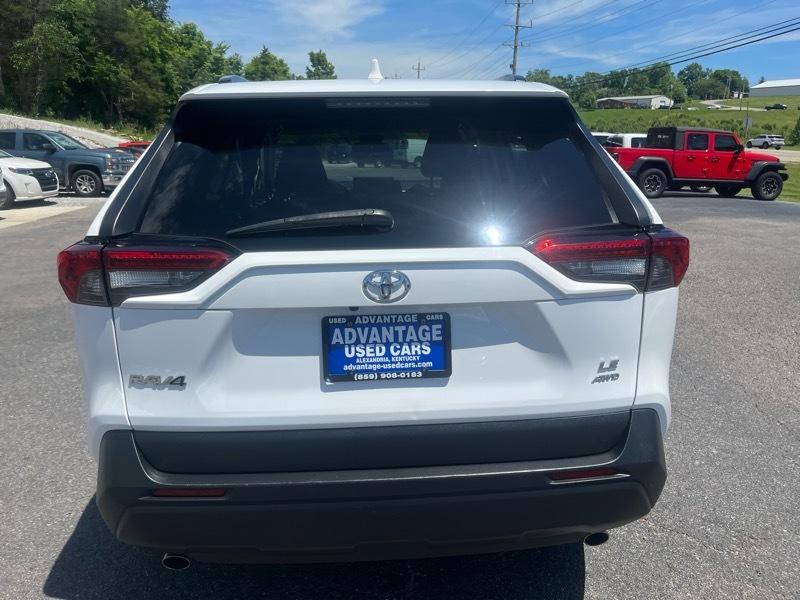 Toyota RAV4 LE AWD 2020