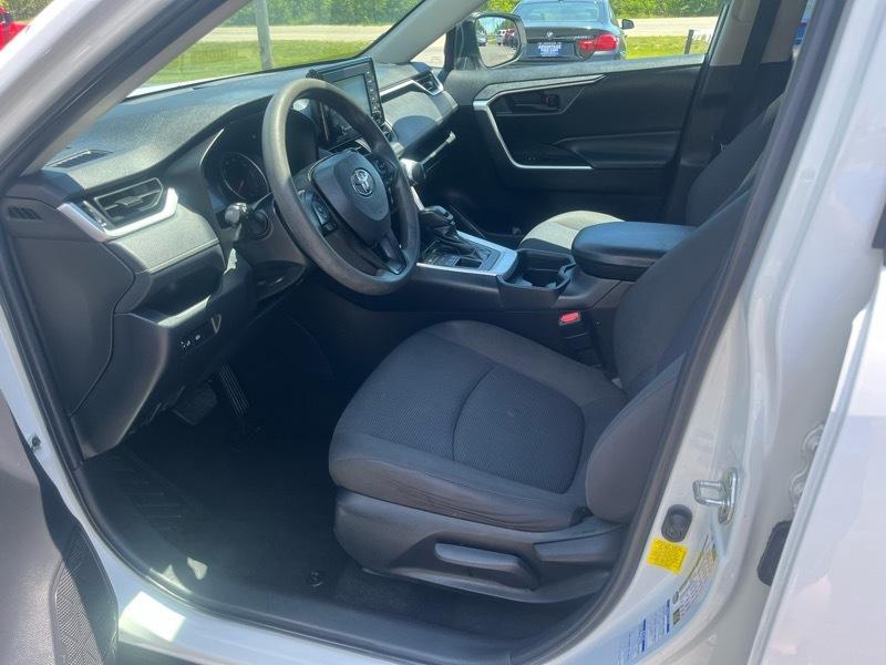 Toyota RAV4 LE AWD 2020