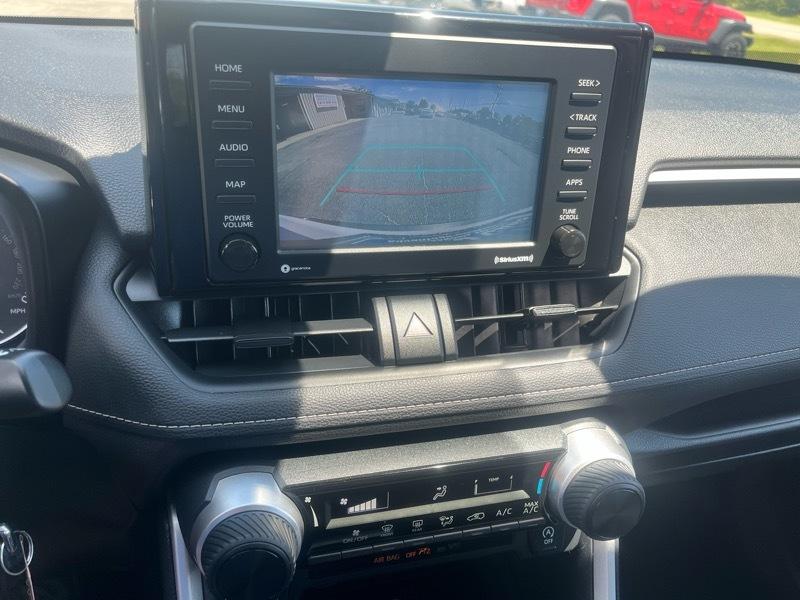 Toyota RAV4 LE AWD 2020