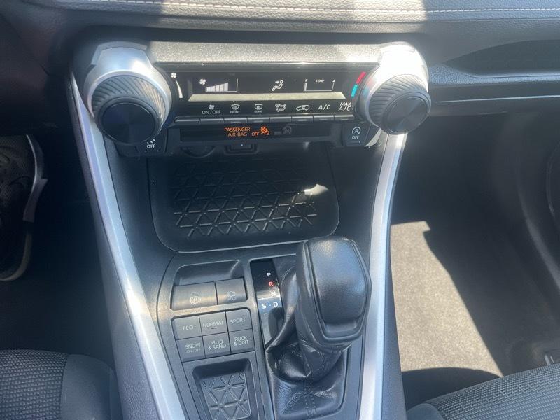 Toyota RAV4 LE AWD 2020