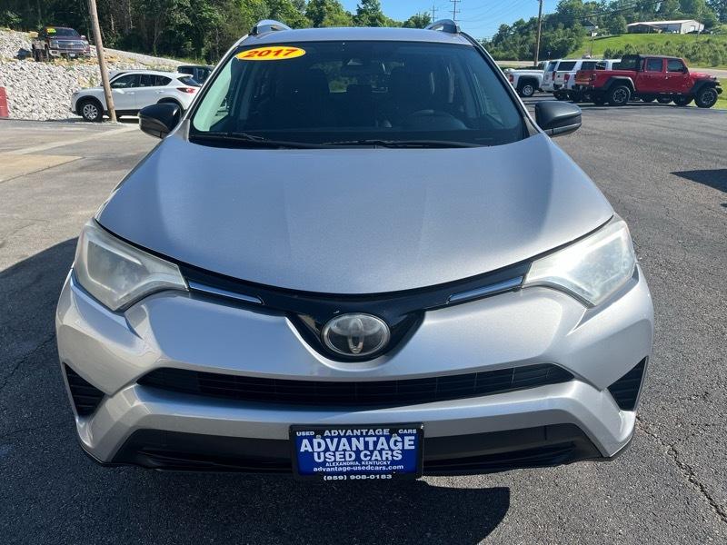 Toyota RAV4 LE AWD 2017