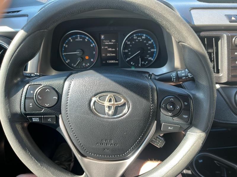 Toyota RAV4 LE AWD 2017
