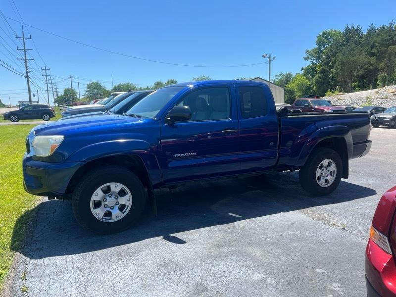 Toyota Tacoma  2014