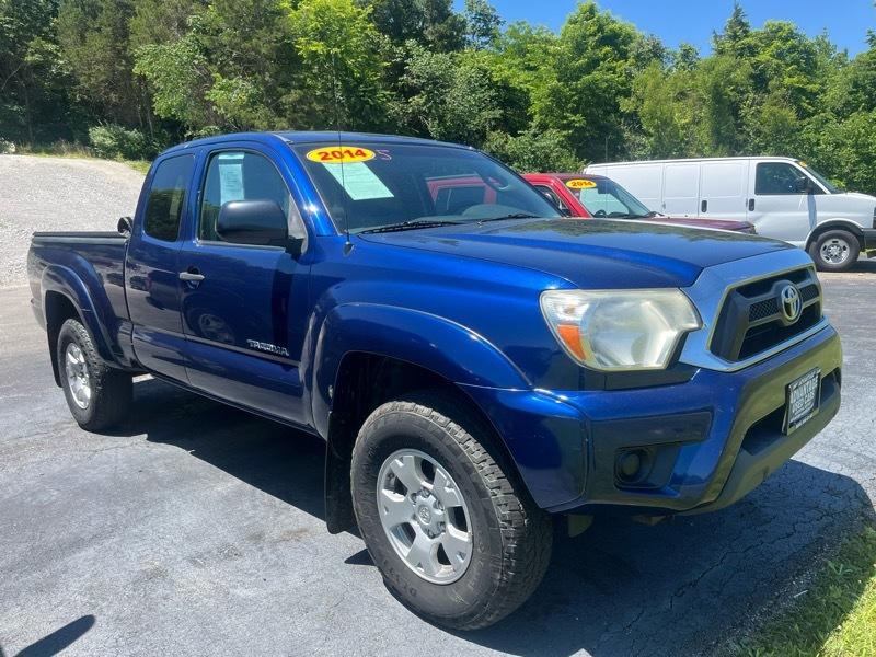 Toyota Tacoma  2014