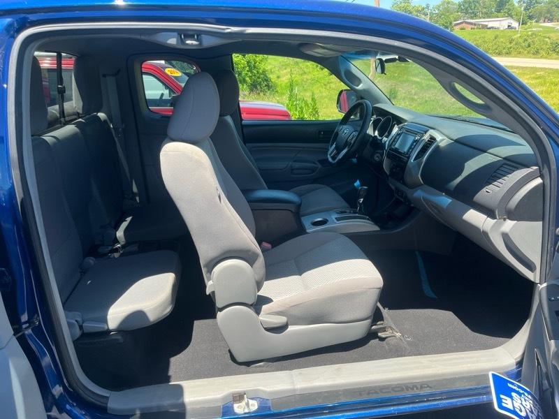 Toyota Tacoma  2014
