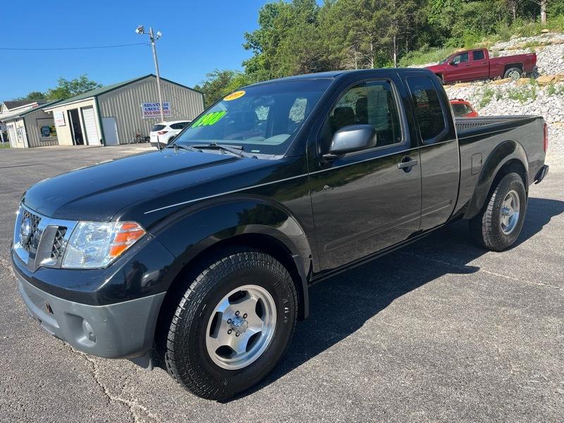 Nissan Frontier SV King Cab I4 5MT 2WD 2017