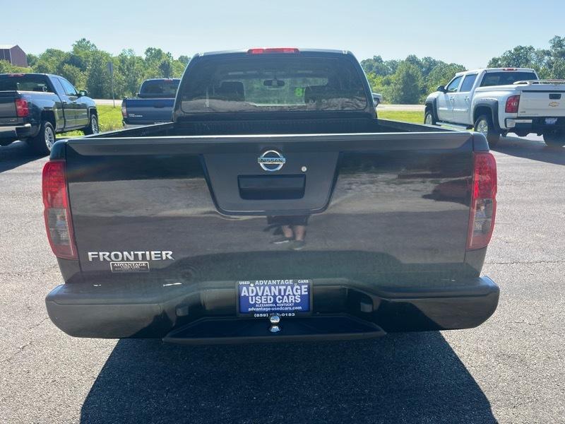 Nissan Frontier SV King Cab I4 5MT 2WD 2017