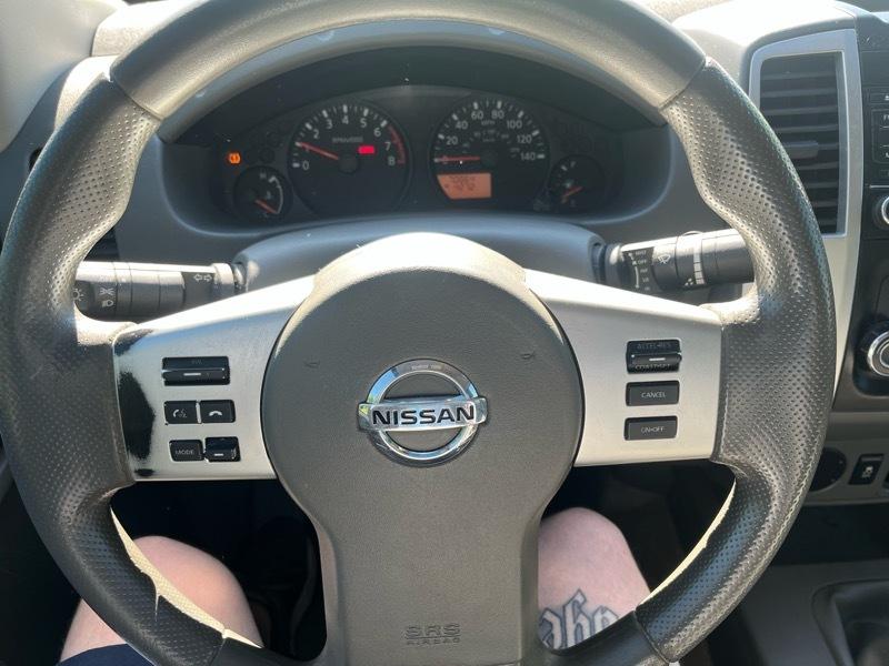 Nissan Frontier SV King Cab I4 5MT 2WD 2017
